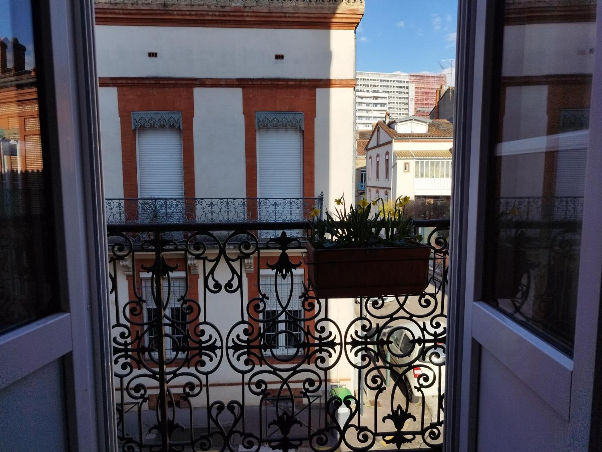 La Casa De Las Flores Toulouse Luaran gambar